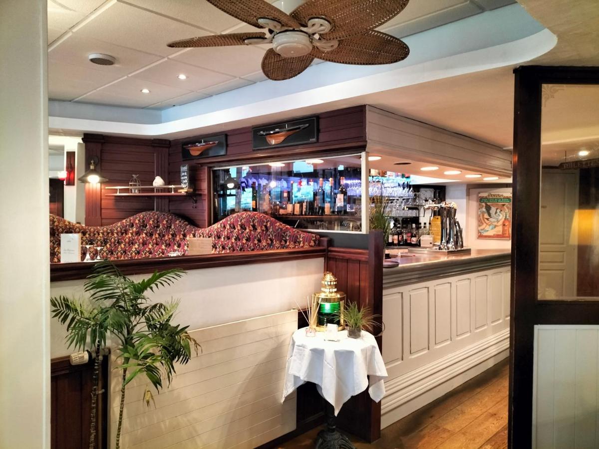 Logis Hotel Restaurant La Regence Cherbourg-en-Cotentin Exterior foto