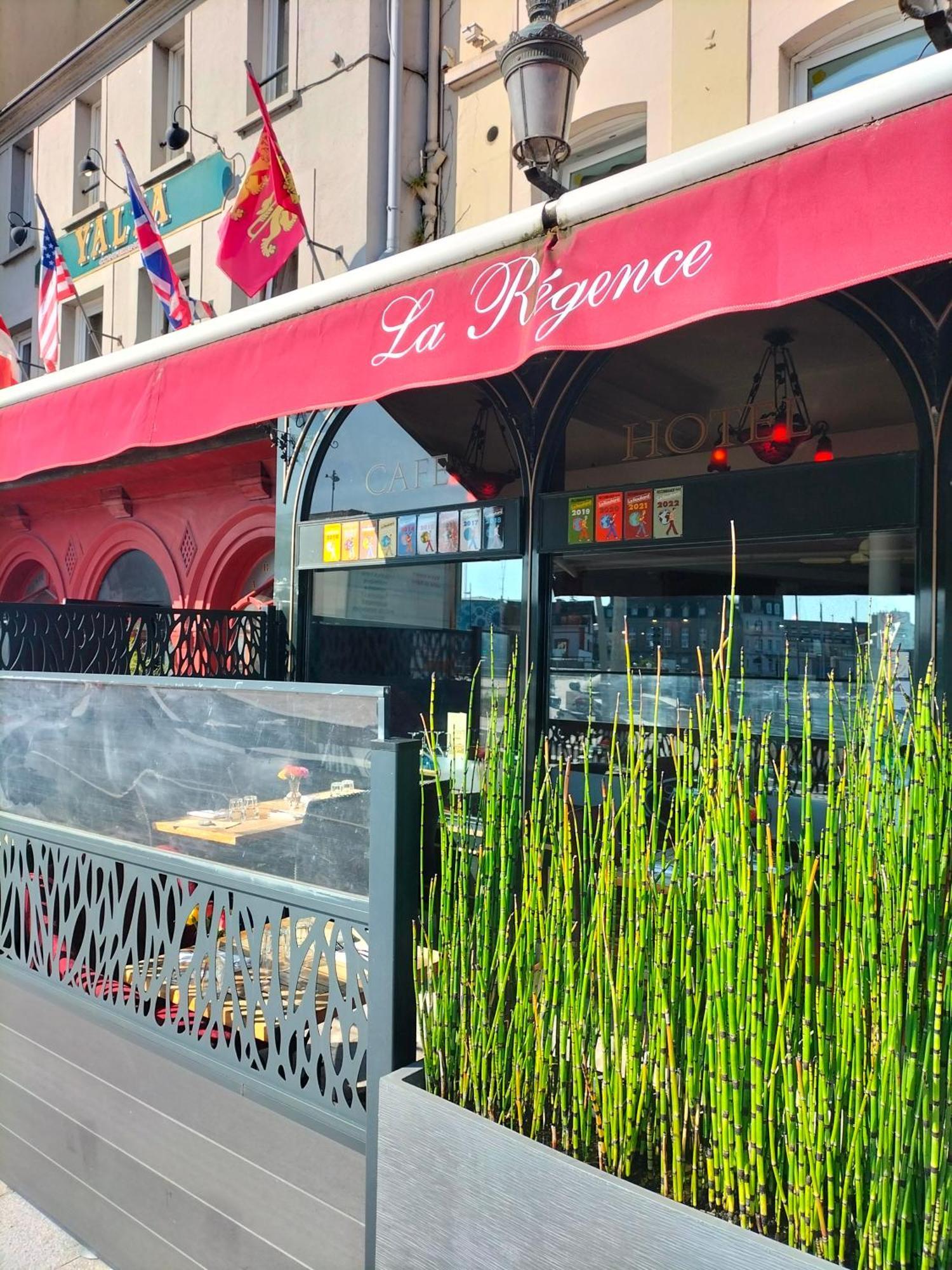 Logis Hotel Restaurant La Regence Cherbourg-en-Cotentin Exterior foto